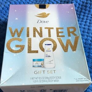 DOVE 2 Piece Kit Winter Glow Body Scrub & Body Wash Gift Set - FACTORY SEALED